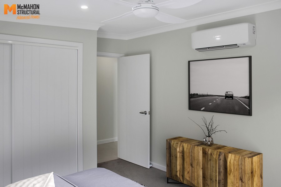 Byron Street - Upstairs Unit 1, Inverell NSW
