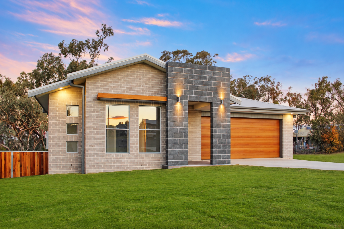 Stainfield Drive, Inverell NSW